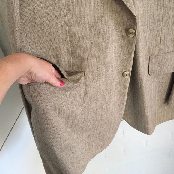 Vintage Men’s Blazer Rare Samuelsohn Beige Tan Pinstripe 2 buttons Pockets 44R - Picture 13 of 15